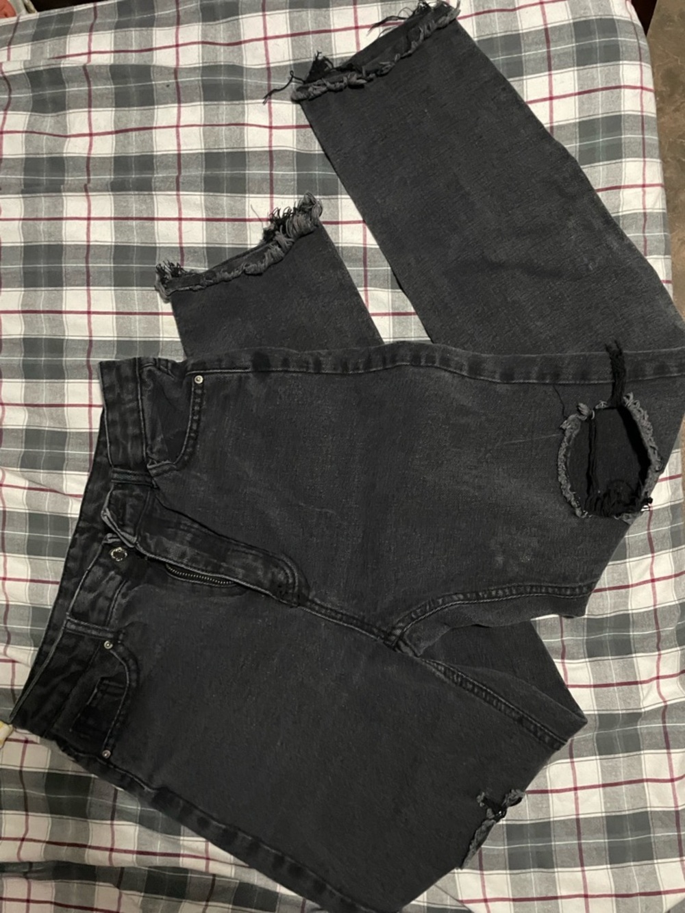 Black Distressed Women's High-Rise Jeans